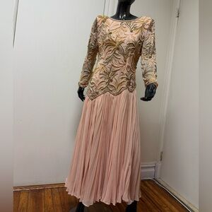 Vintage Bridgerton Victoria Royal Pink Floral Embroidered Maxi Gown Halloween